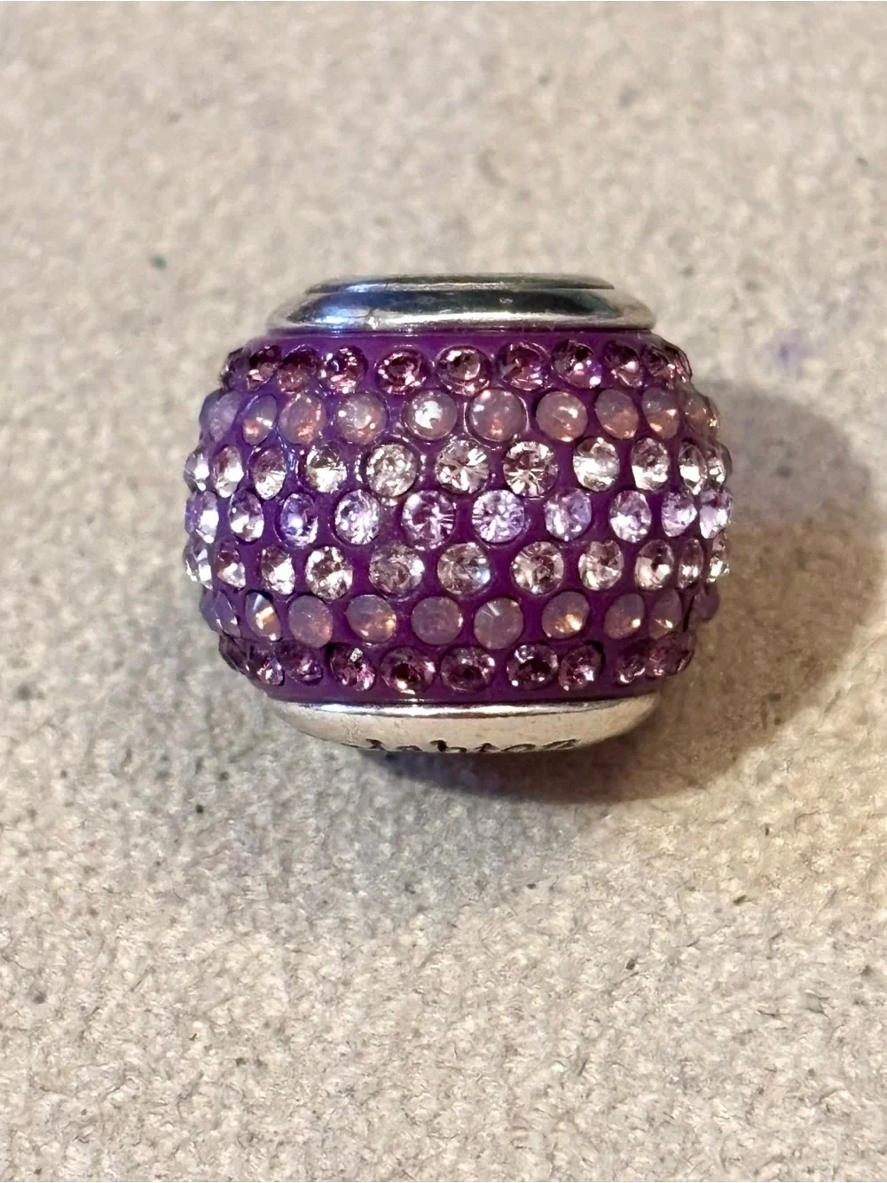 Brighton Cupid’s Kiss Super bead in 3 shades of Purple Ombré effect Big! Retired